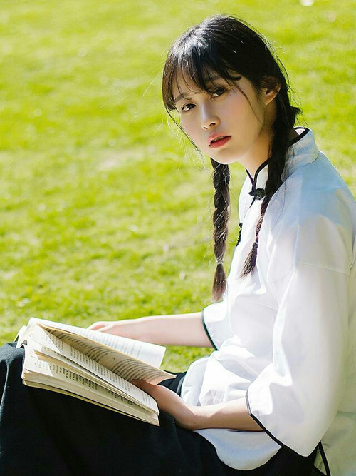 FB体育入口-太阳快船角逐，球场上风起云涌引人瞩目，太阳快船几比几了